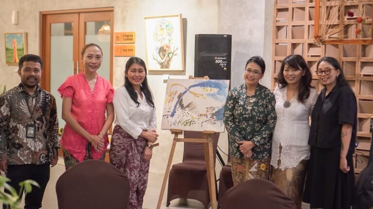 Green Harmony: Pameran Lukisan Menyatukan Karya Seni dan Alam