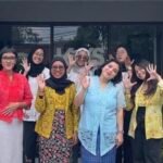 Peringatan Hari Kebaya Nasional 2024 : Melestarikan Warisan Budaya Nusantara Peringatan Hari Kebaya Nasional 2024 Voks Rager Berkebaya