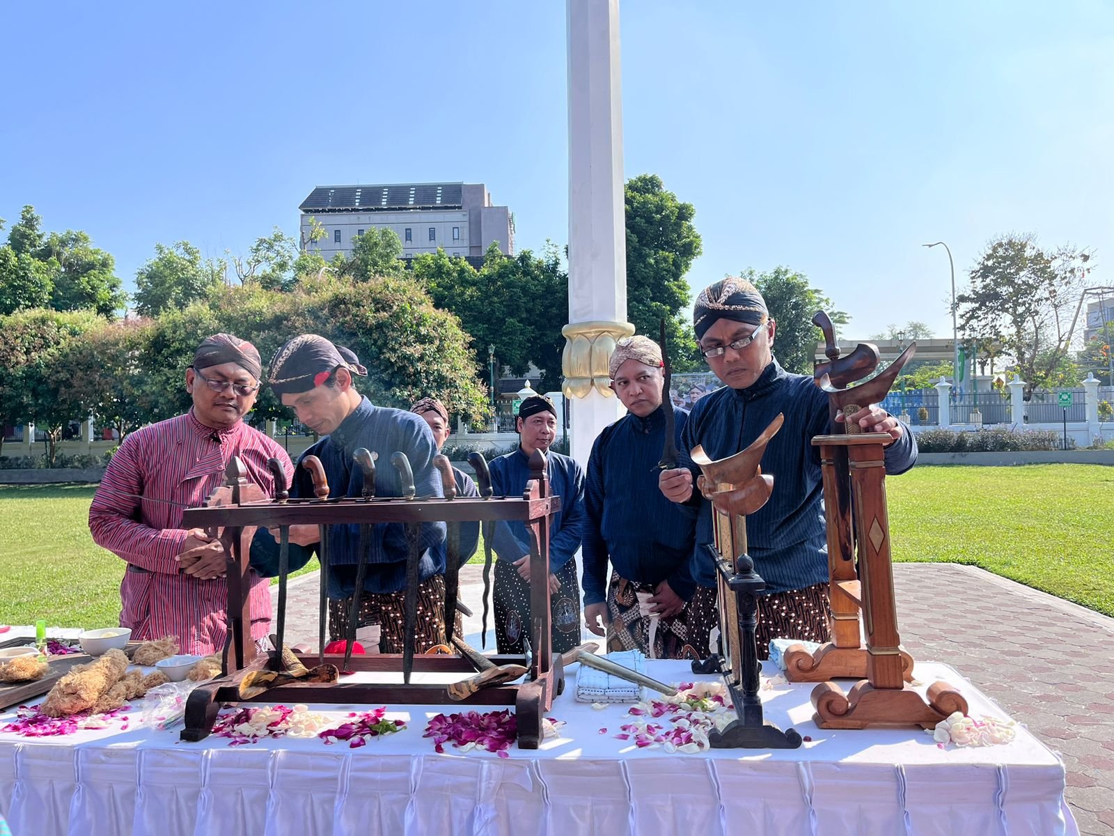 Siraman Pusaka Tombak Kyai Wijaya Mukti