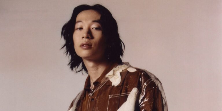 Keshi Kembali Menyapa Penggemar Pada Februari 2025