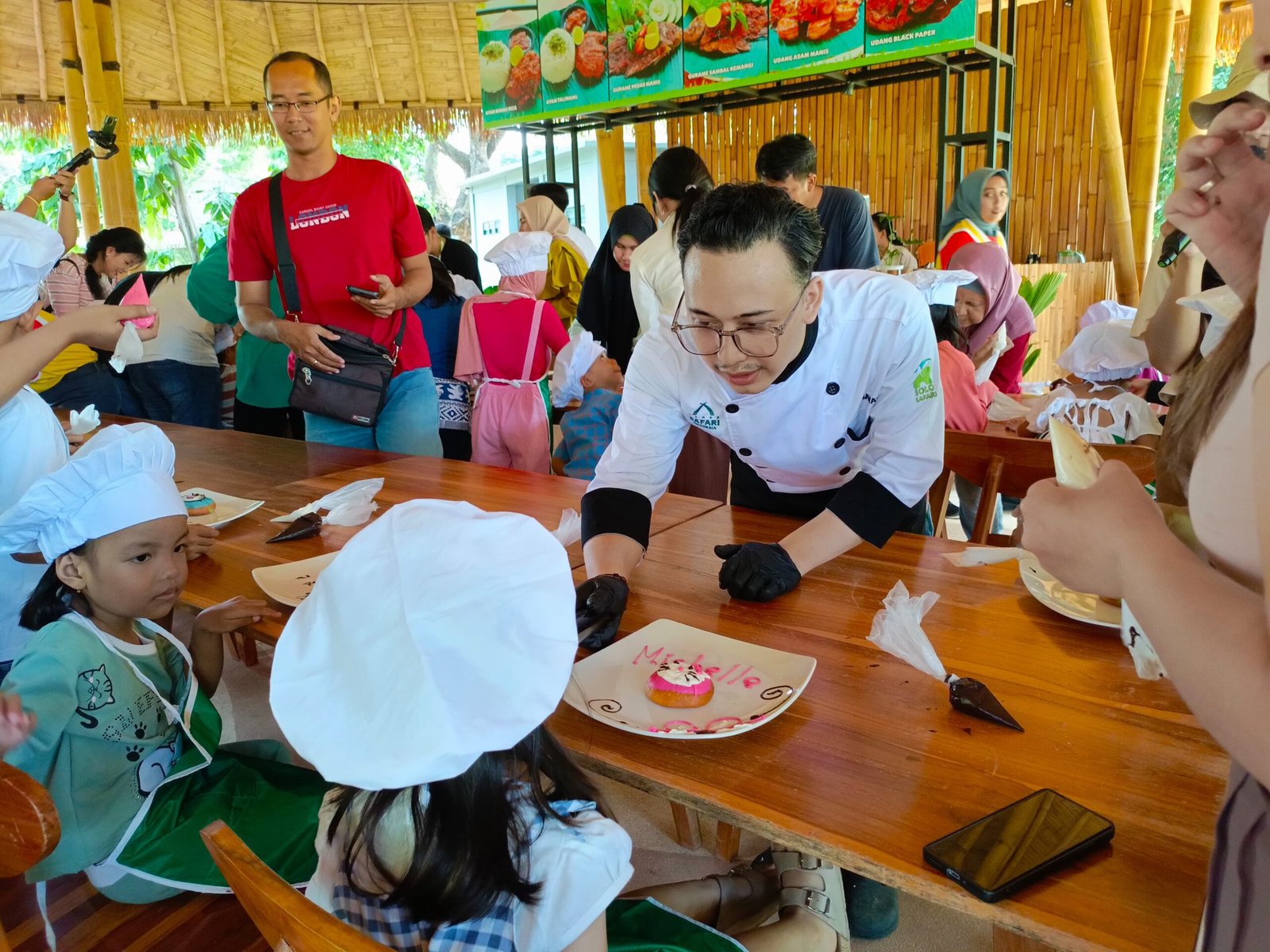 Rayakan Hari Pariwisata dengan Petualangan Edukatif dan Inovatif di Solo Safari