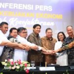 6 Paket Stimulus dari Pemerintah, Mulai dari Diskon Listrik Hingga BSU untuk Pekerja dengan Gaji Dibawah 3,5 Juta. Konferensi Pers Paket Kebijakan Ekonomi