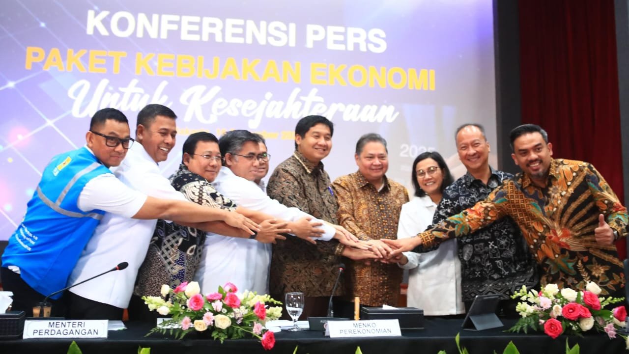 Konferensi Pers Paket Kebijakan Ekonomi