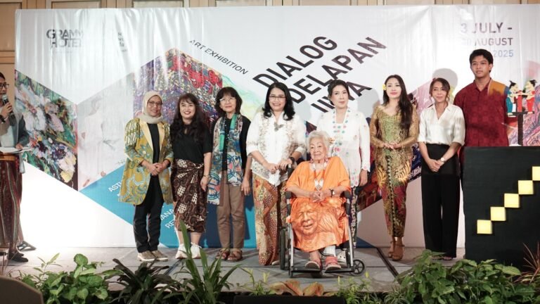 Dialog Delapan Jiwa: Merayakan Sewindu GRAMM HOTEL Melalui Pameran Seni Rupa