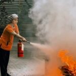 HARPER MALIOBORO YOGYAKARTA ADAKAN PELATIHAN FIRE DRILLGUNA SIAPKAN STAF DALAM PENANGGULANGAN BENCANA  KEBAKARAN