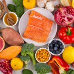 Tangkal Radikal Bebas dengan Makanan Kaya Antioksidan