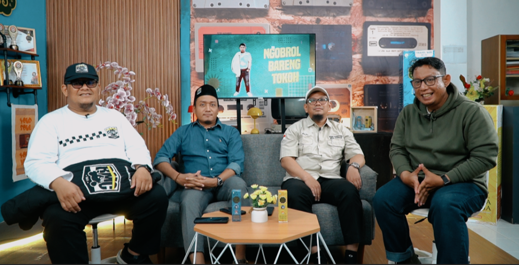 Biker mmuslim Ceria saat berbagi pengalaman di Lets Talk With